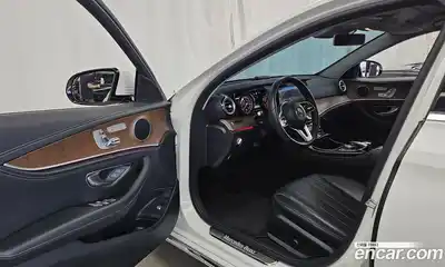 Mercedes-Benz E-Class 2019 1.9 автомат (гидро), миниатюра 10