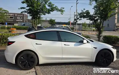 Tesla Model 3 2025 автомат (гидро), миниатюра 2 Tesla Model 3 2025 автомат (гидро), миниатюра 2