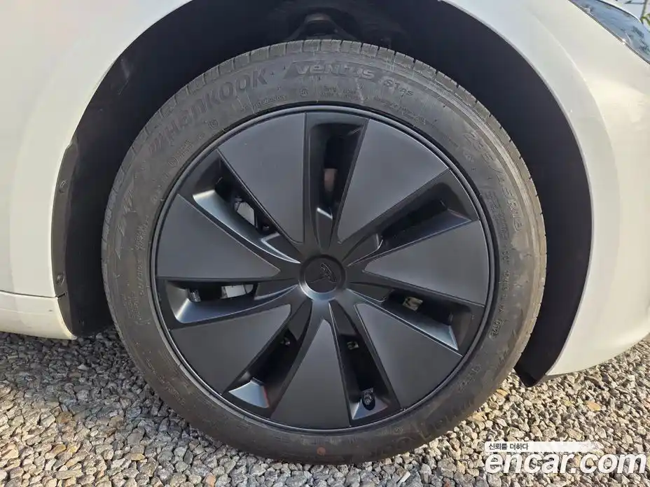 Tesla Model 3 2025 автомат (гидро), фото 5 Tesla Model 3 2025 автомат (гидро), фото 5