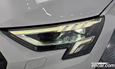 Audi A3 2023 2.0 автомат (гидро), миниатюра 8