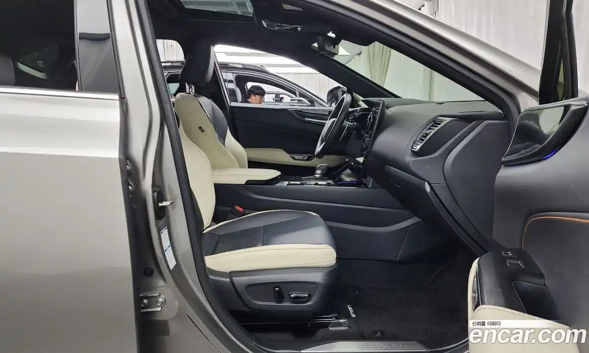 Lexus NX 2023 2.5 автомат (гидро), фото 11 Lexus NX 2023 2.5 автомат (гидро), фото 11