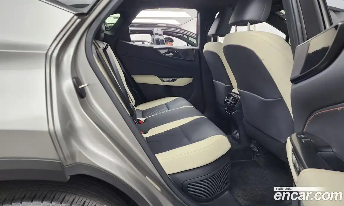 Lexus NX 2023 2.5 автомат (гидро), фото 12 Lexus NX 2023 2.5 автомат (гидро), фото 12