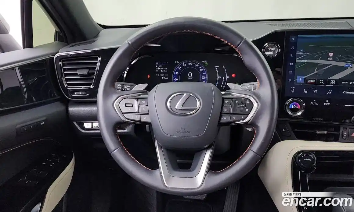 Lexus NX 2023 2.5 автомат (гидро), фото 13 Lexus NX 2023 2.5 автомат (гидро), фото 13