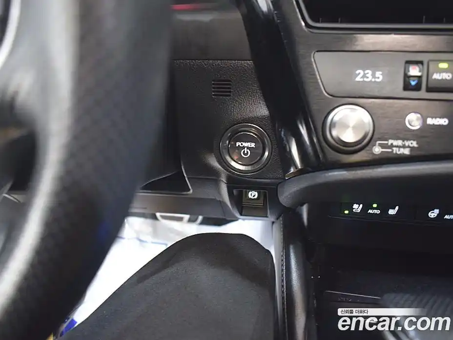 Lexus ES 2023 2.5 автомат (гидро), фото 12