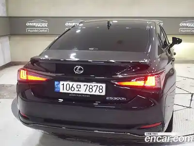 Lexus ES 2023 2.5 автомат (гидро), миниатюра 3