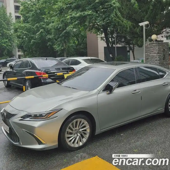 Lexus ES 2021 2.5 автомат (гидро), фото 1 Lexus ES 2021 2.5 автомат (гидро), фото 1