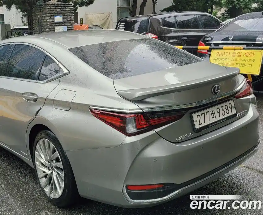 Lexus ES 2021 2.5 автомат (гидро), фото 2 Lexus ES 2021 2.5 автомат (гидро), фото 2