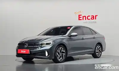 Volkswagen Jetta, 2023, 15 389 км