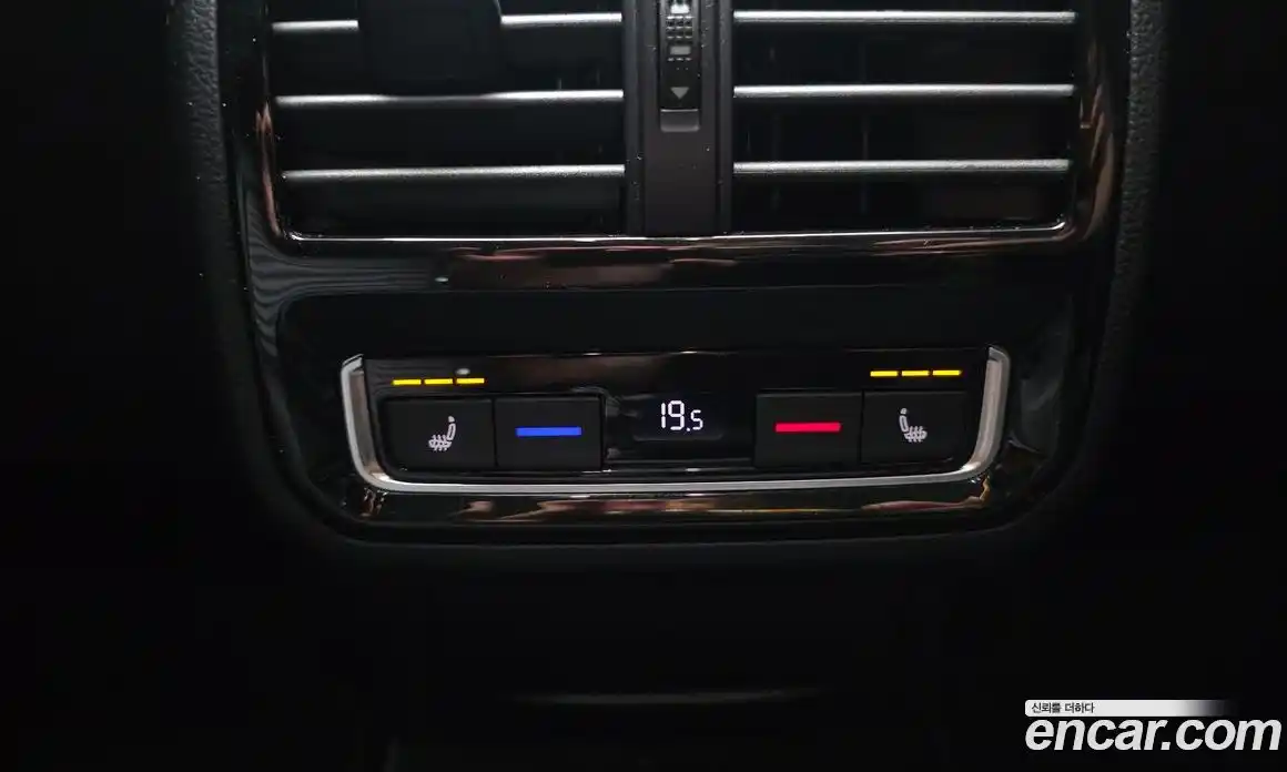 Volkswagen Passat 2021 2.0 автомат (гидро), фото 25