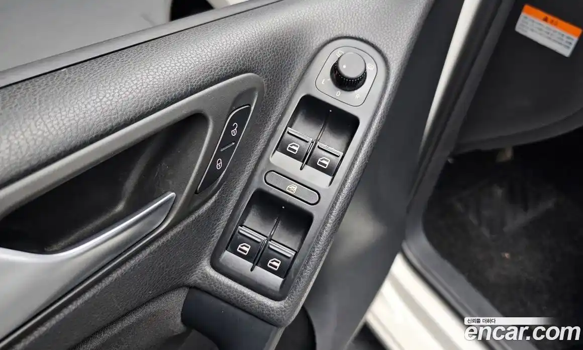 Volkswagen Golf 2011 1.6 автомат (гидро), фото 19