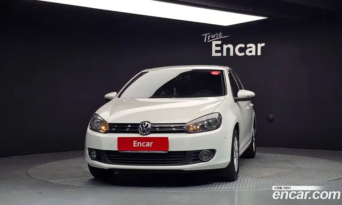 Volkswagen Golf 2011 1.6 автомат (гидро), фото 3