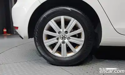Volkswagen Golf 2011 1.6 автомат (гидро), миниатюра 5