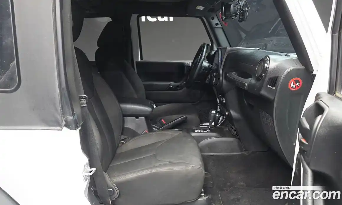 Jeep Wrangler 2016 3.6 автомат (гидро), фото 11