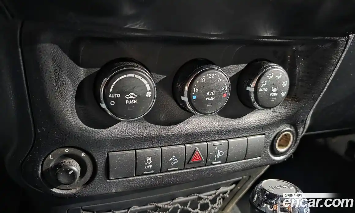 Jeep Wrangler 2016 3.6 автомат (гидро), фото 18