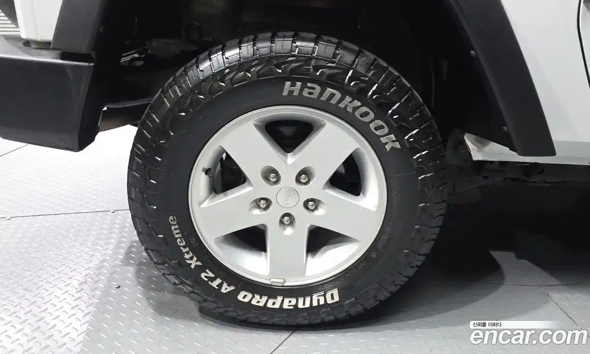 Jeep Wrangler 2016 3.6 автомат (гидро), фото 5