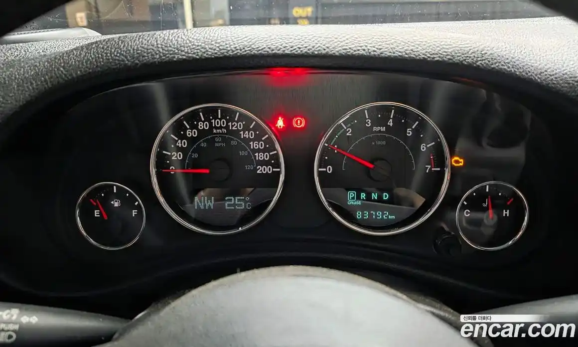 Jeep Wrangler 2016 3.6 автомат (гидро), фото 8