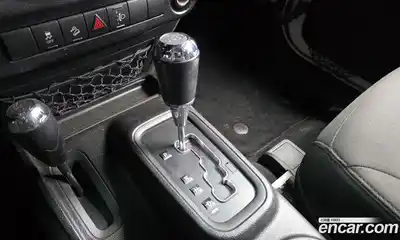 Jeep Wrangler 2016 3.6 автомат (гидро), миниатюра 9