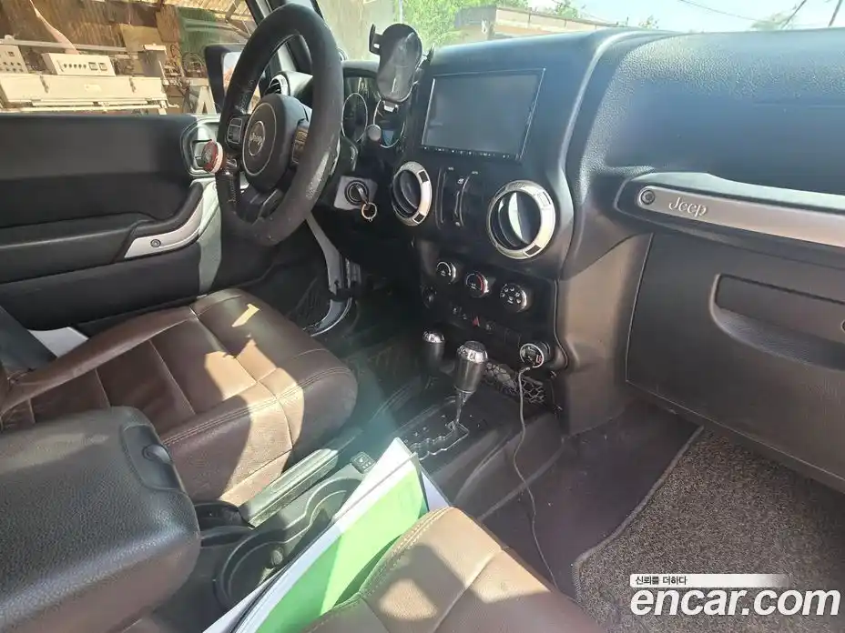 Jeep Wrangler 2011 2.8 автомат (гидро), фото 11