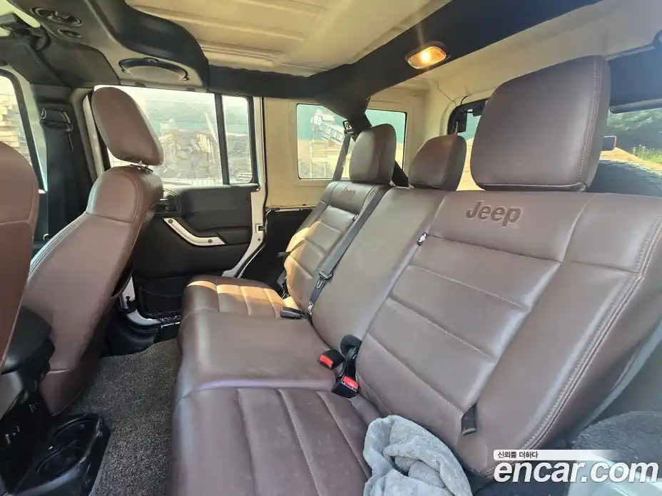 Jeep Wrangler 2011 2.8 автомат (гидро), фото 9