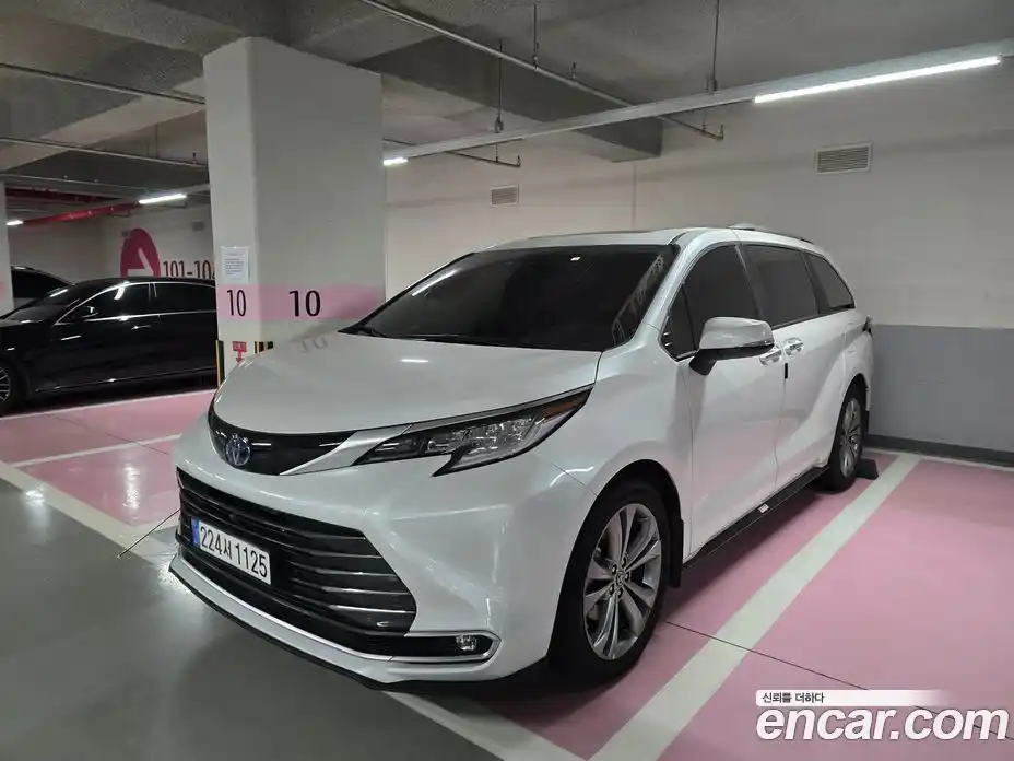 Toyota Sienna 2024 2.5 автомат (гидро), фото 2 Toyota Sienna 2024 2.5 автомат (гидро), фото 2