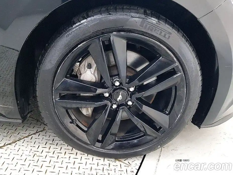 Ford Mustang 2017 2.3 автомат (гидро), фото 20
