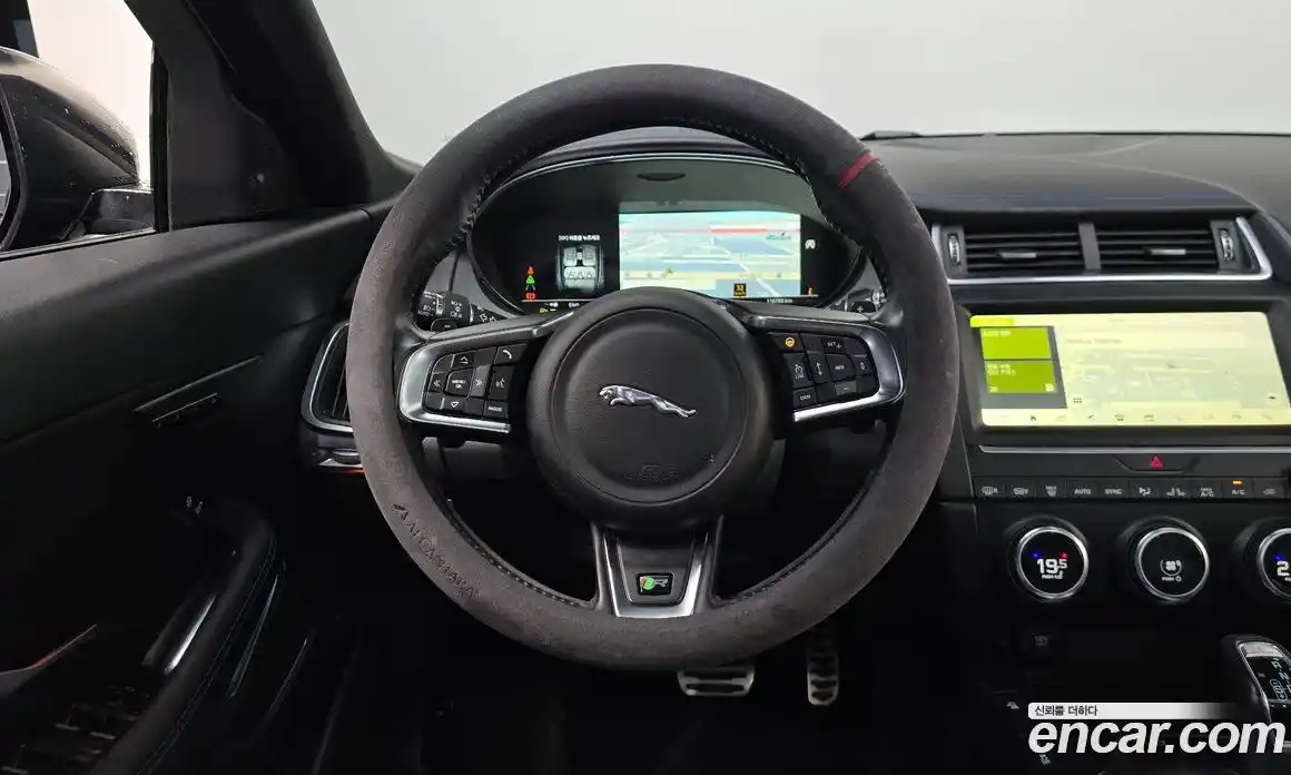Jaguar E-Pace 2018 2.0 автомат (гидро), фото 12