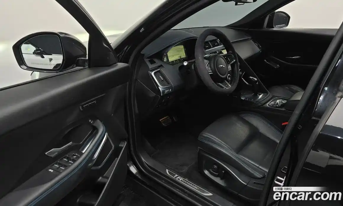 Jaguar E-Pace 2018 2.0 автомат (гидро), фото 10