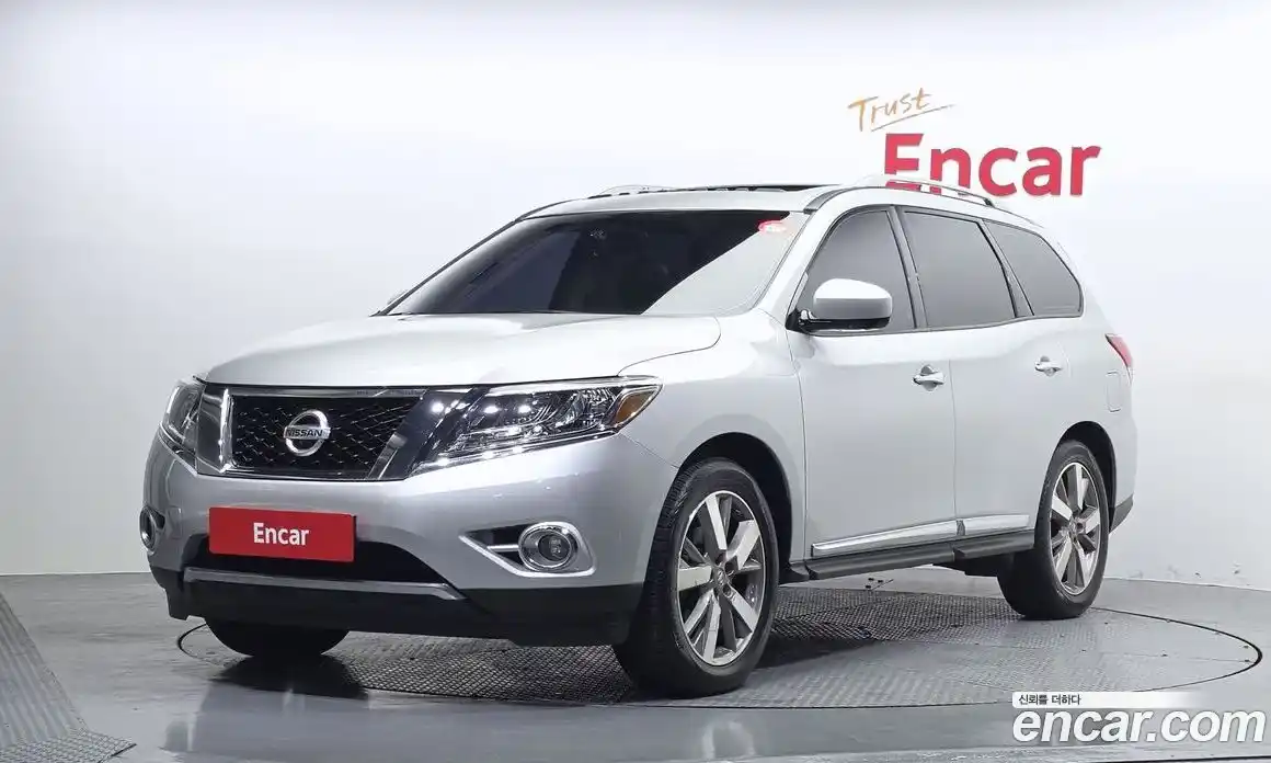 Nissan Pathfinder 2015 3.5 автомат (гидро), фото 1 Nissan Pathfinder 2015 3.5 автомат (гидро), фото 1
