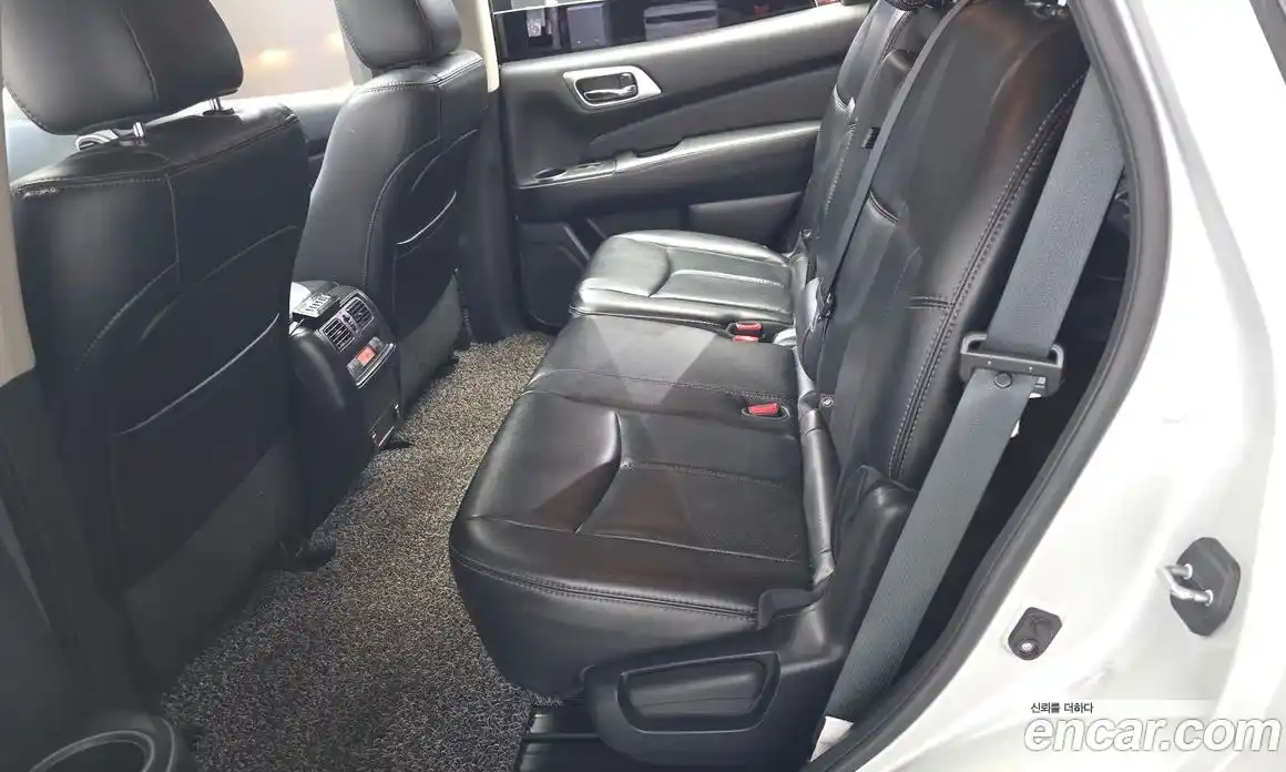 Nissan Pathfinder 2015 3.5 автомат (гидро), фото 12 Nissan Pathfinder 2015 3.5 автомат (гидро), фото 12
