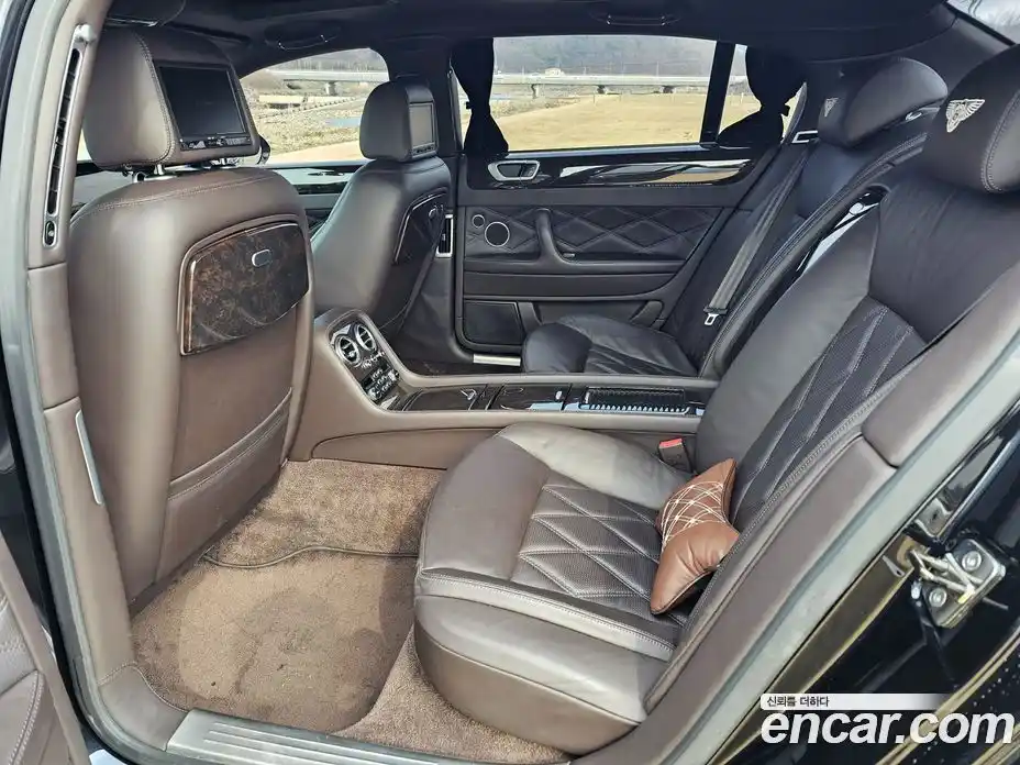 Bentley Flying Spur 2012 6.0 автомат (гидро), фото 13 Bentley Flying Spur 2012 6.0 автомат (гидро), фото 13