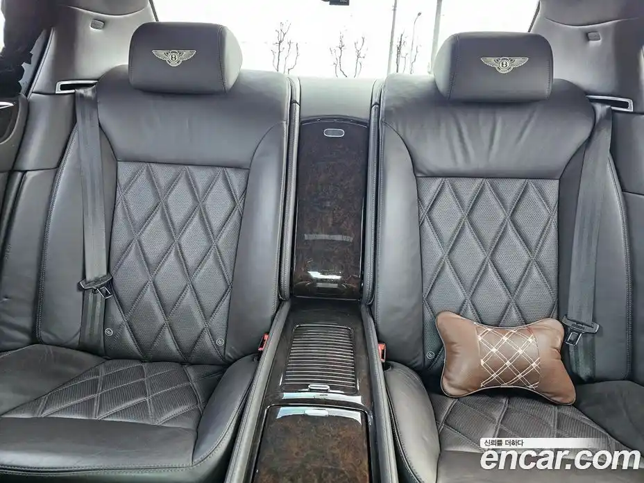 Bentley Flying Spur 2012 6.0 автомат (гидро), фото 18 Bentley Flying Spur 2012 6.0 автомат (гидро), фото 18