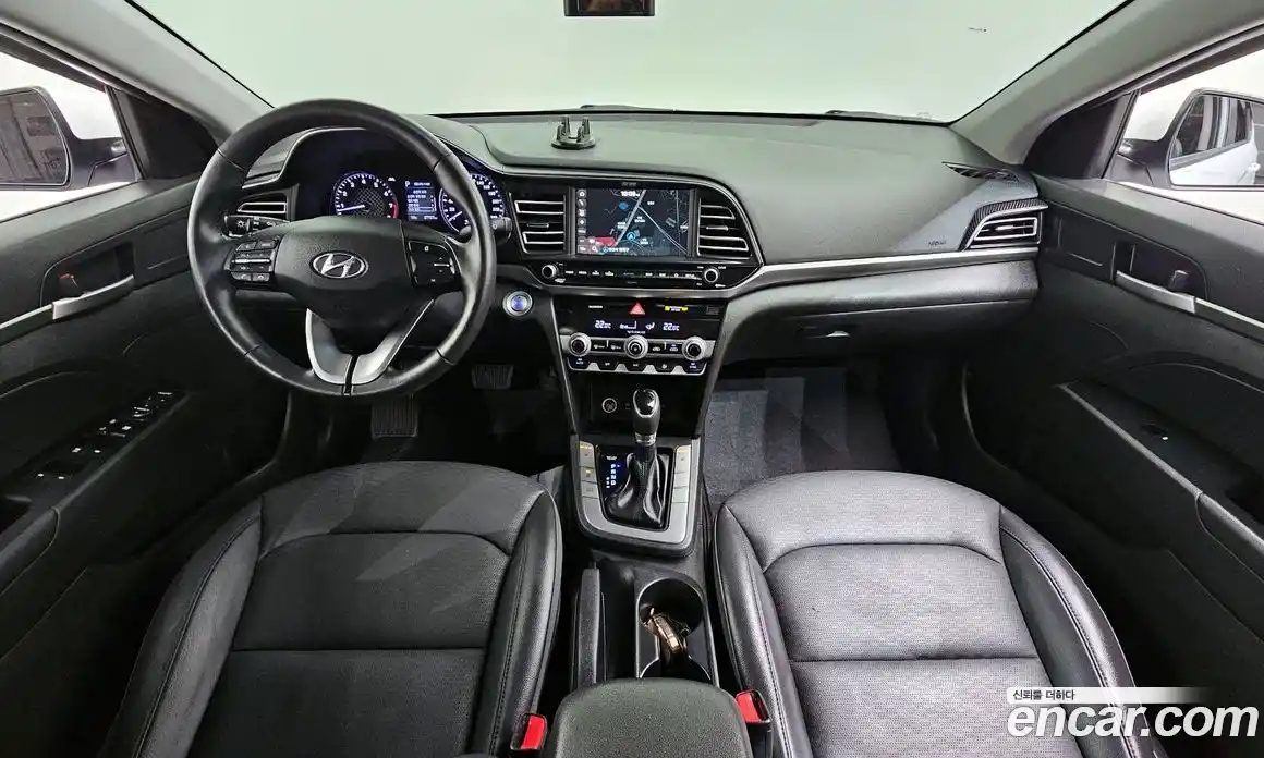 Hyundai Avante 2019 1.6 автомат (гидро), фото 7