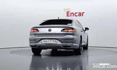Volkswagen Arteon 2019 2.0 автомат (гидро), миниатюра 4