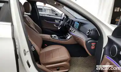Mercedes-Benz E-Class 2018 1.9 автомат (гидро), миниатюра 11