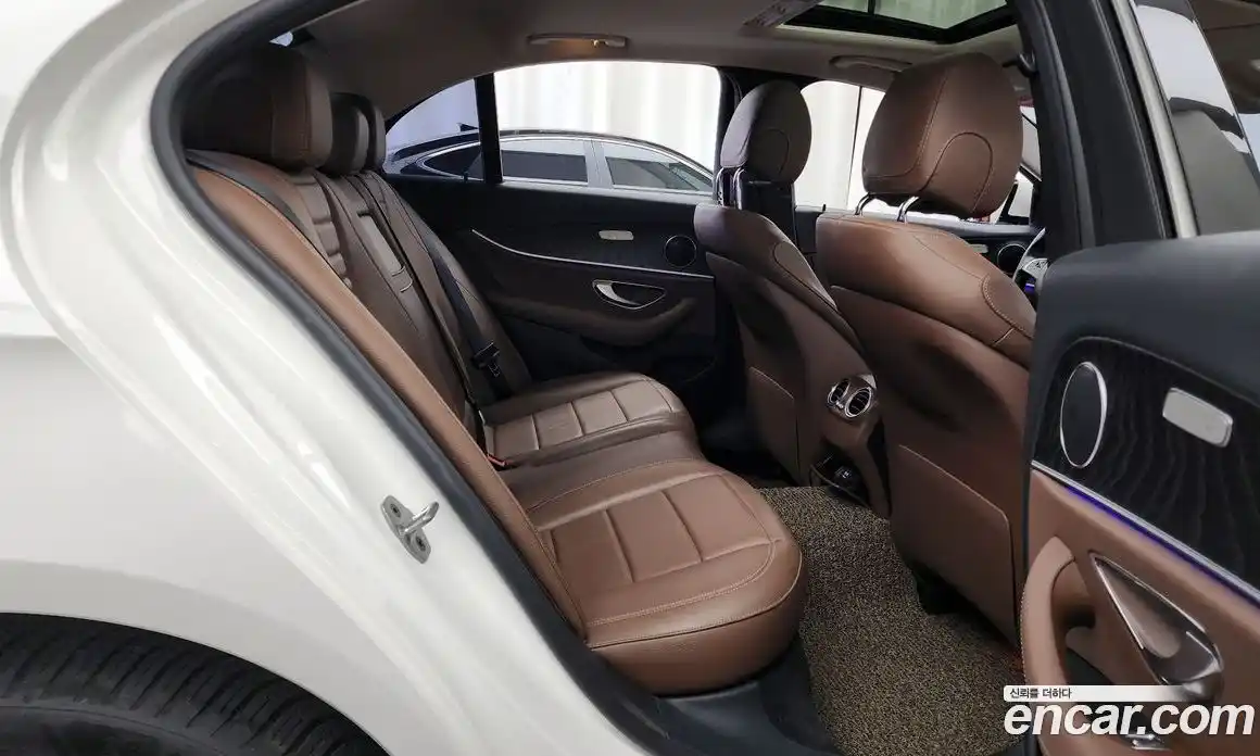 Mercedes-Benz E-Class 2018 1.9 автомат (гидро), фото 12