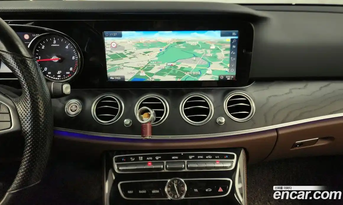 Mercedes-Benz E-Class 2018 1.9 автомат (гидро), фото 14