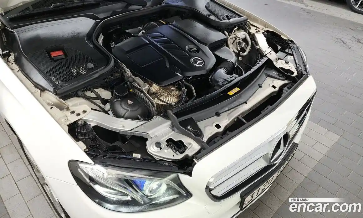 Mercedes-Benz E-Class 2018 1.9 автомат (гидро), фото 6