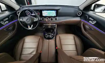 Mercedes-Benz E-Class 2018 1.9 автомат (гидро), миниатюра 7