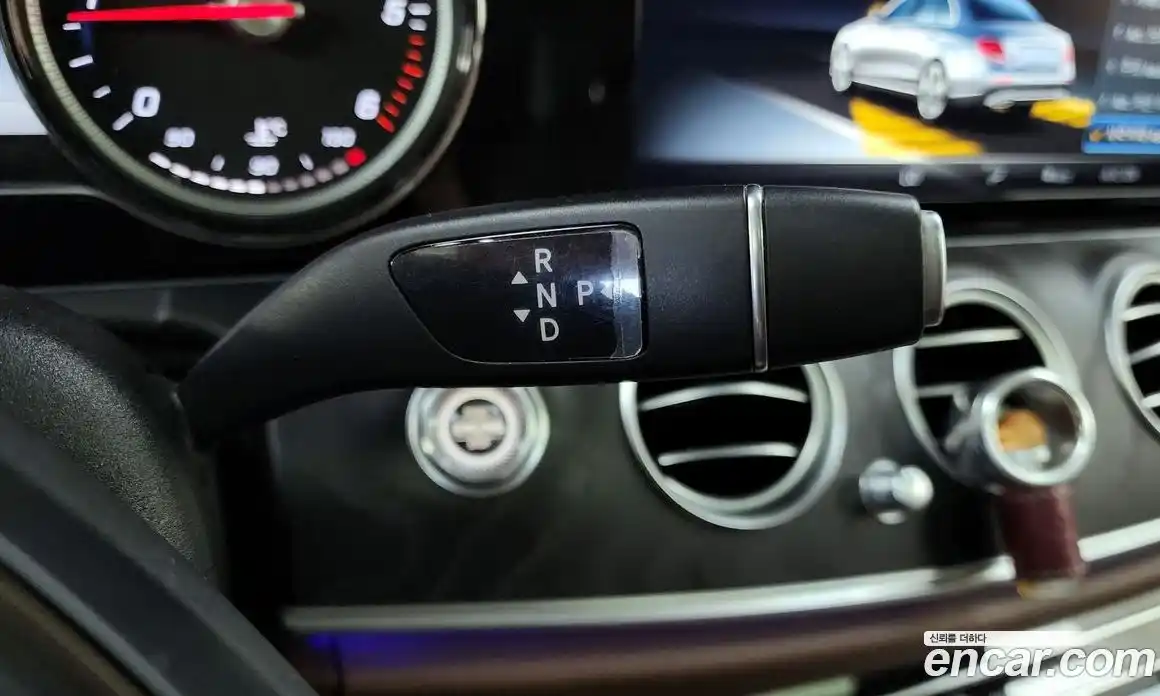 Mercedes-Benz E-Class 2018 1.9 автомат (гидро), фото 9