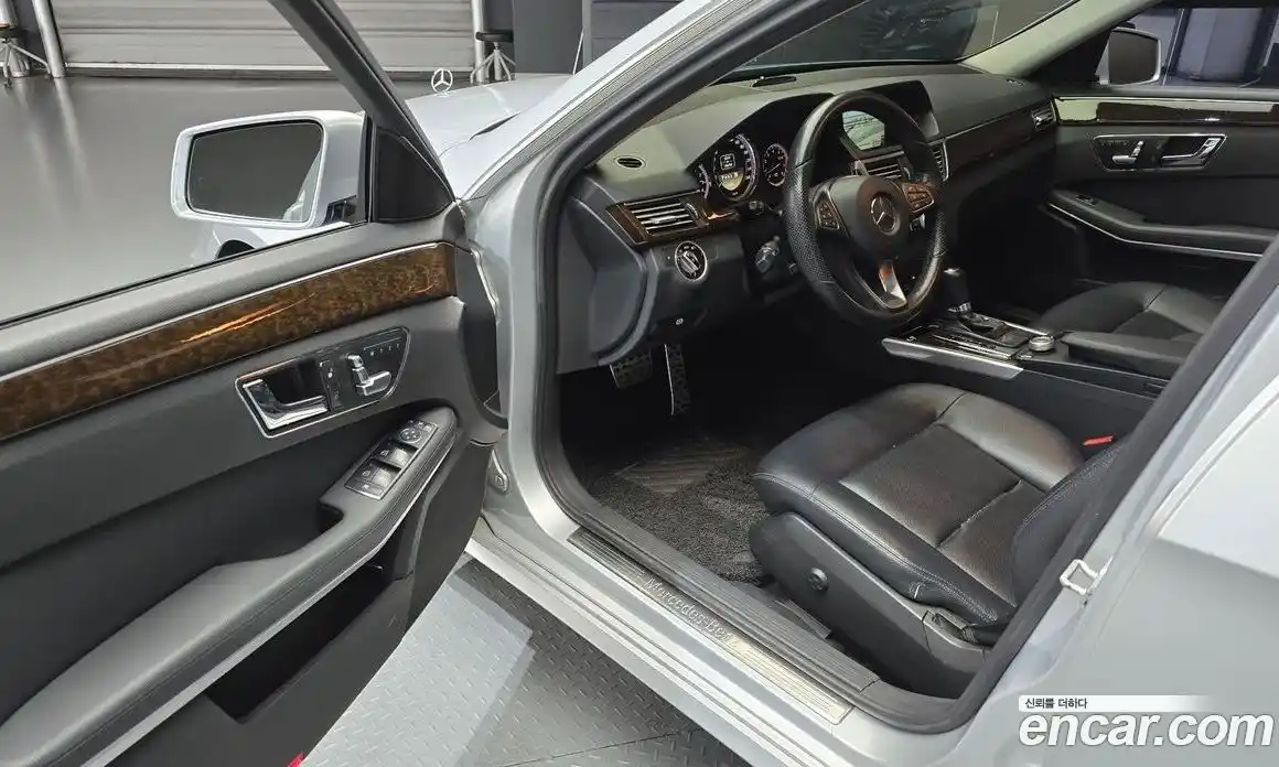 Mercedes-Benz E-Class 2011 1.8 автомат (гидро), фото 11