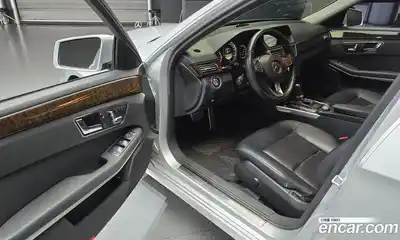 Mercedes-Benz E-Class 2011 1.8 автомат (гидро), миниатюра 11