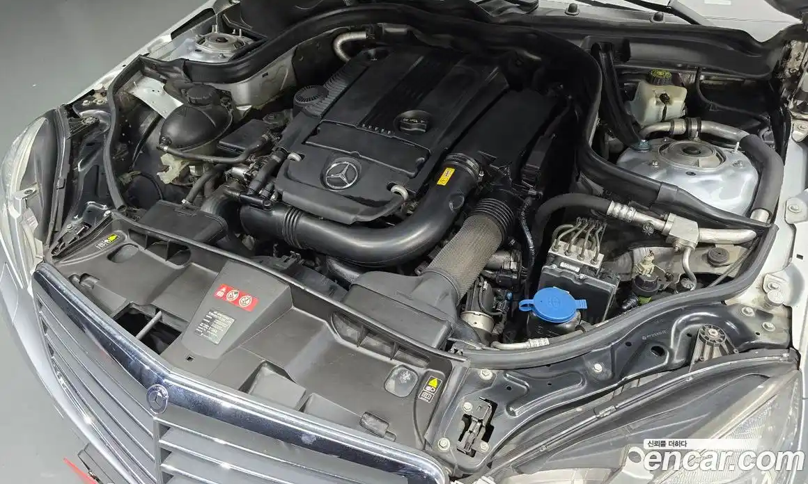 Mercedes-Benz E-Class 2011 1.8 автомат (гидро), фото 6