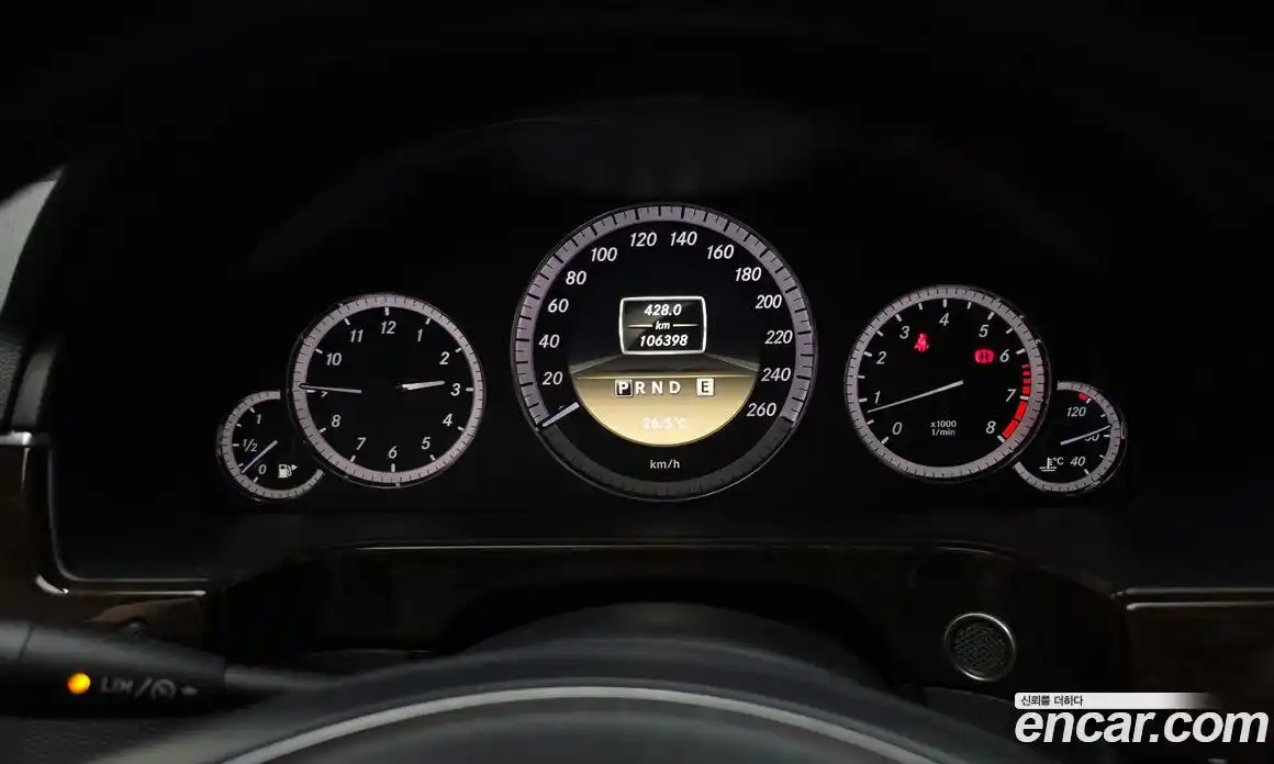 Mercedes-Benz E-Class 2011 1.8 автомат (гидро), фото 8