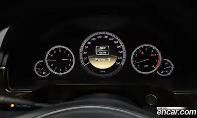 Mercedes-Benz E-Class 2011 1.8 автомат (гидро), миниатюра 8