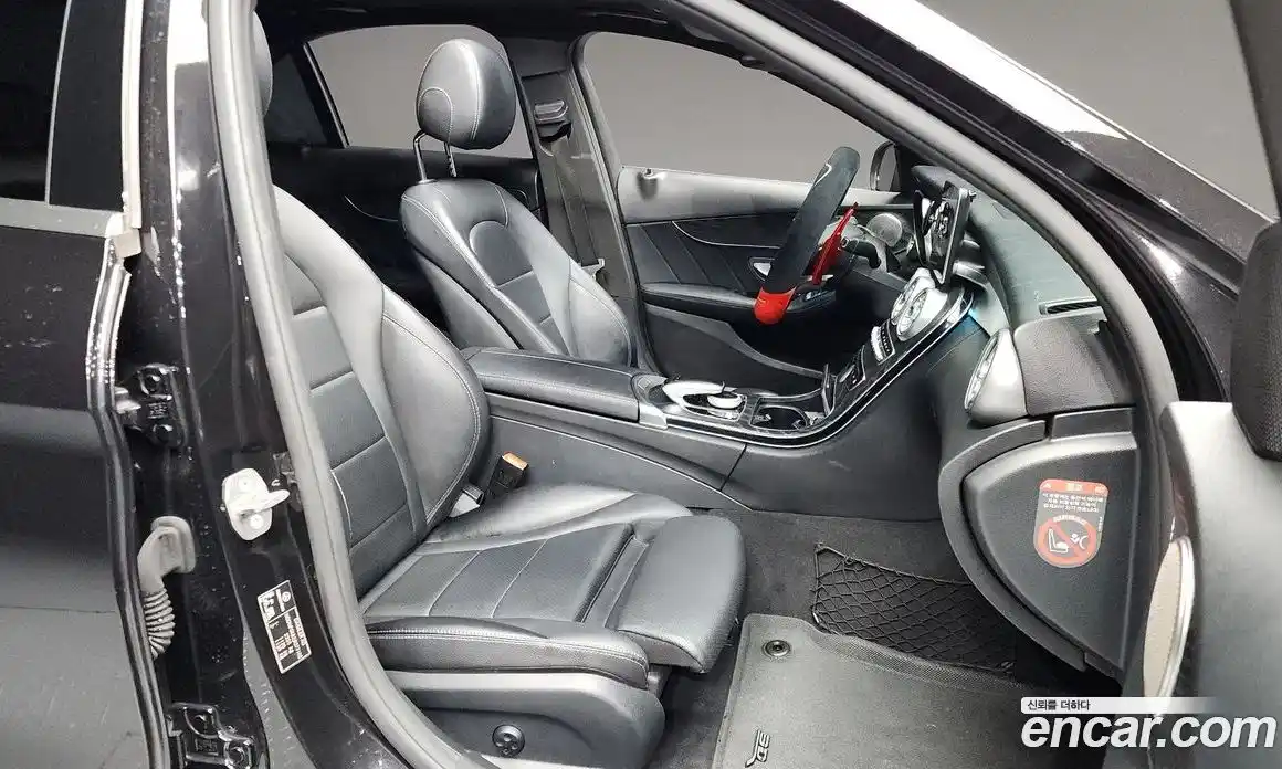 Mercedes-Benz C-Class 2018 2.1 гидро, фото 11 Mercedes-Benz C-Class 2018 2.1 гидро, фото 11