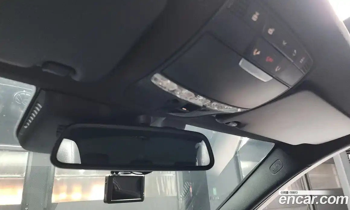 Mercedes-Benz C-Class 2018 2.1 гидро, фото 16 Mercedes-Benz C-Class 2018 2.1 гидро, фото 16