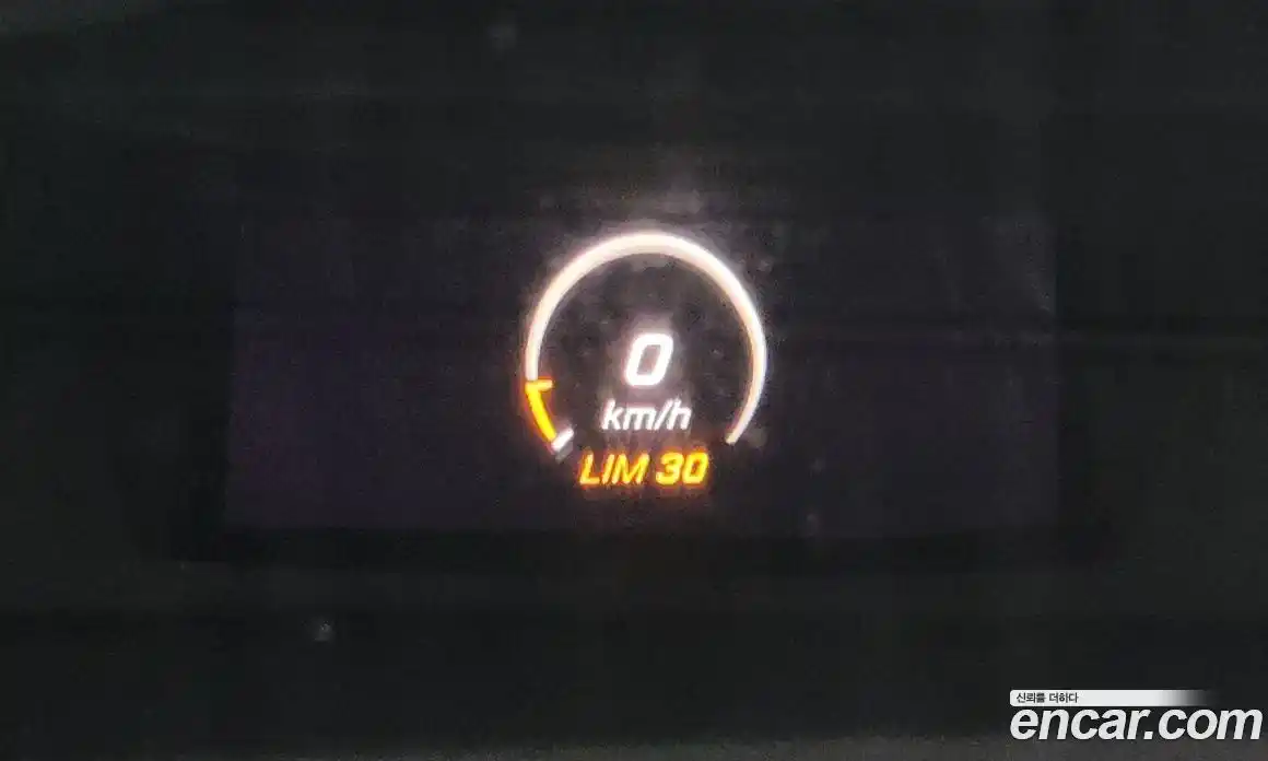 Mercedes-Benz C-Class 2018 2.1 гидро, фото 17 Mercedes-Benz C-Class 2018 2.1 гидро, фото 17