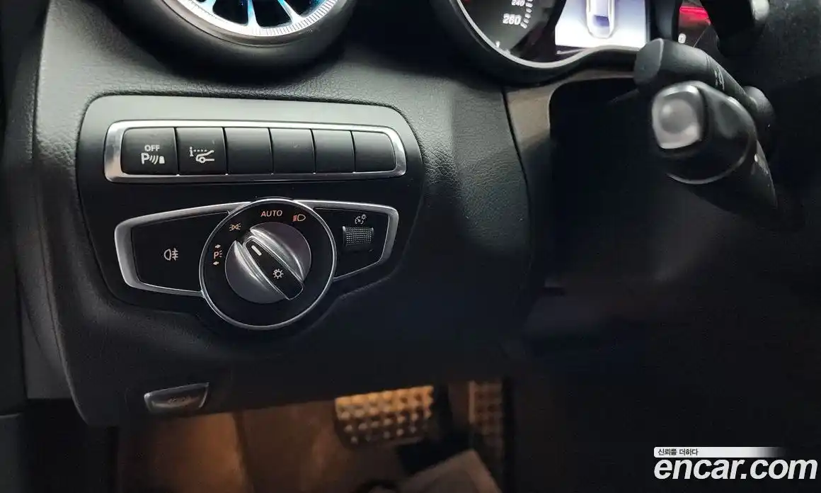 Mercedes-Benz C-Class 2018 2.1 гидро, фото 18 Mercedes-Benz C-Class 2018 2.1 гидро, фото 18