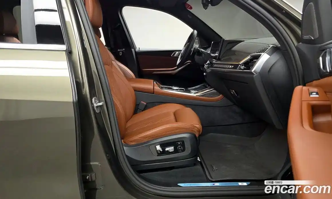 BMW X7 2025 3.0 автомат (гидро), фото 16