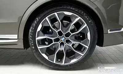 BMW X7 2025 3.0 автомат (гидро), миниатюра 7